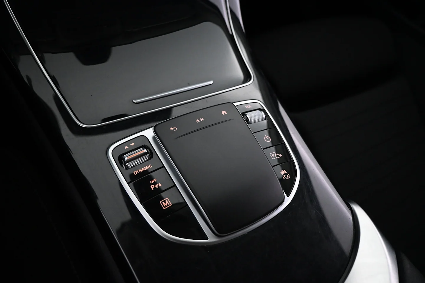 Car Image - 4vAHiGUG72LpAgkBj7Vr2d