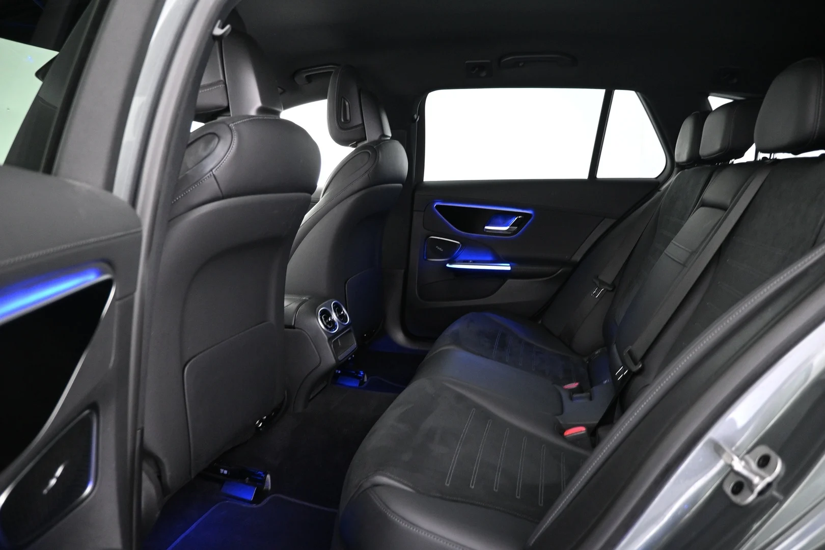 Car Image - 3C3JrqKZDJW1kZarItJbLI