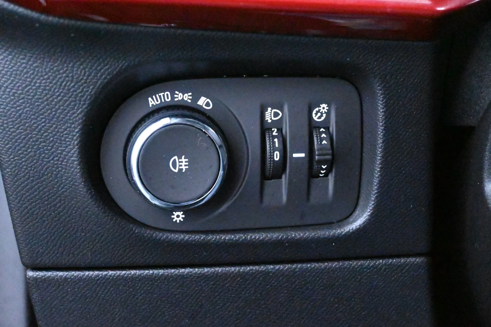 Car Image - 5YwwjrCzMmh9z3y3tuwRZ