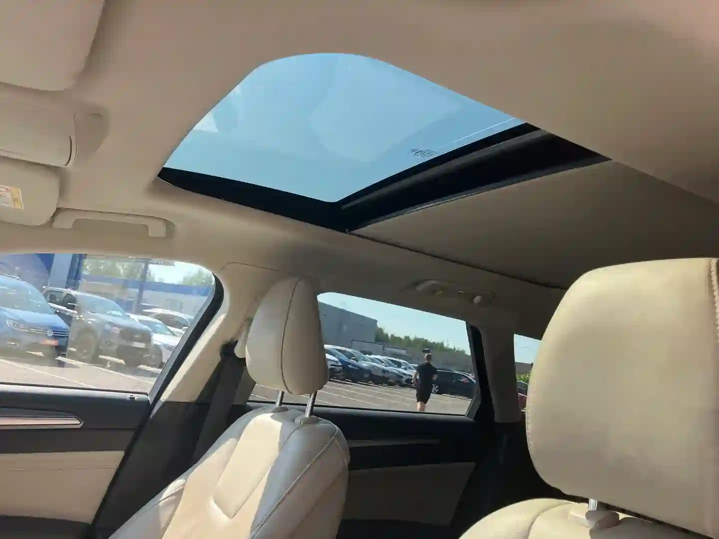 Car Image - bT3wZ27TtceL7gD34Y1rc