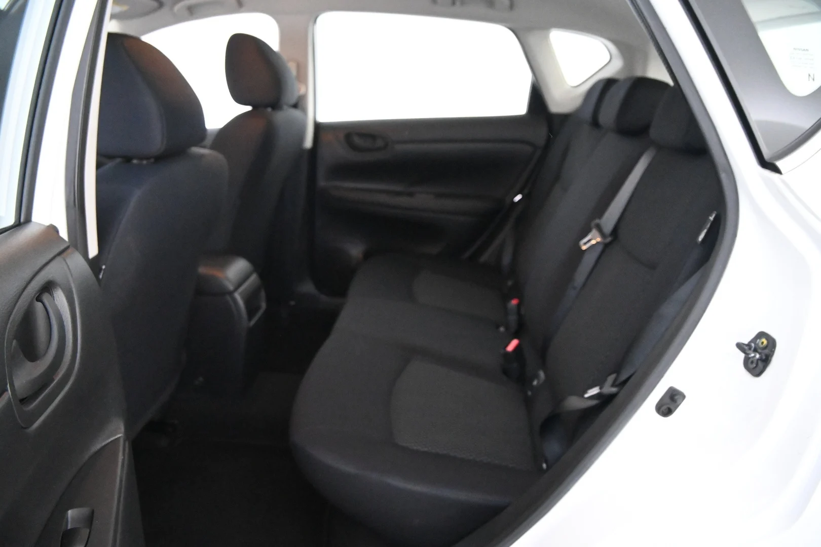 Car Image - 6AglstaZmF4Lu5EHItmBz8