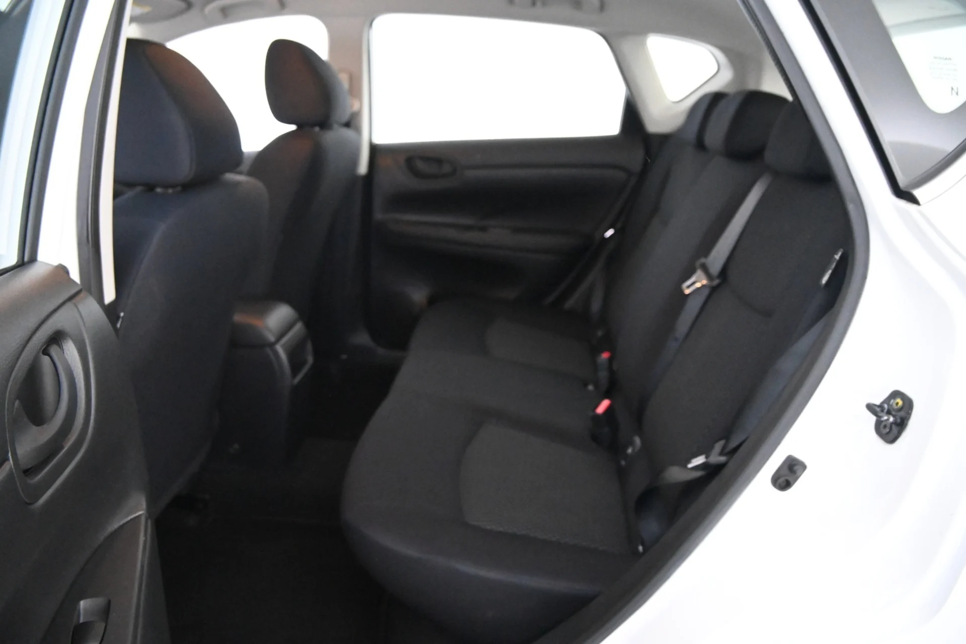 Car Image - 6AglstaZmF4Lu5EHItmBz8