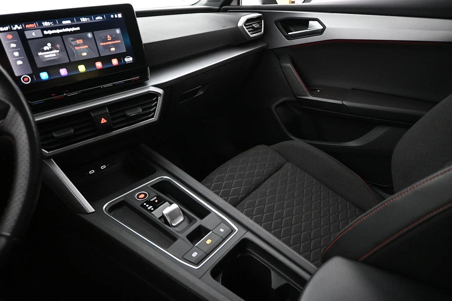 Car Image - 4TeqI5VuARYixxyo4q6mTP