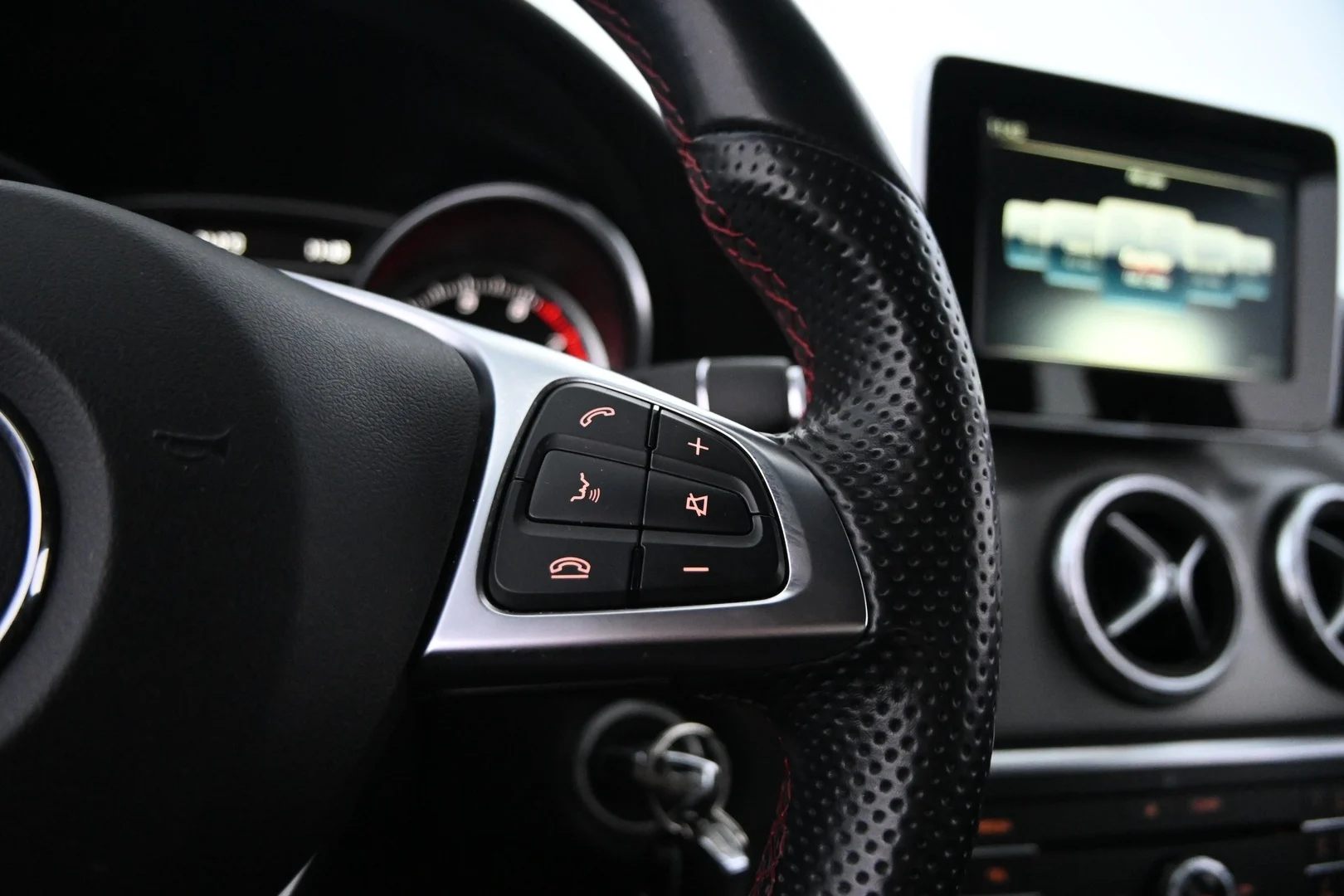 Car Image - 6eVr8jiWH6hOMOeLSJ5IBz