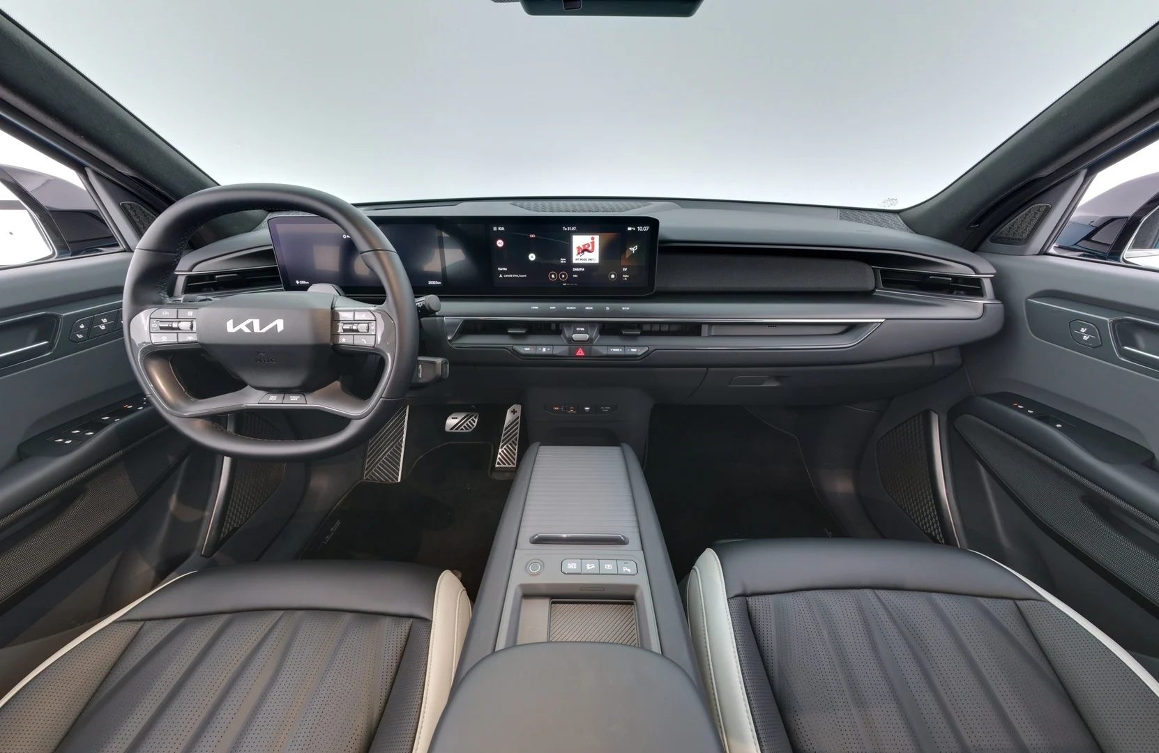 Car Image - lzD0xFlW0dWybwJBzQohA