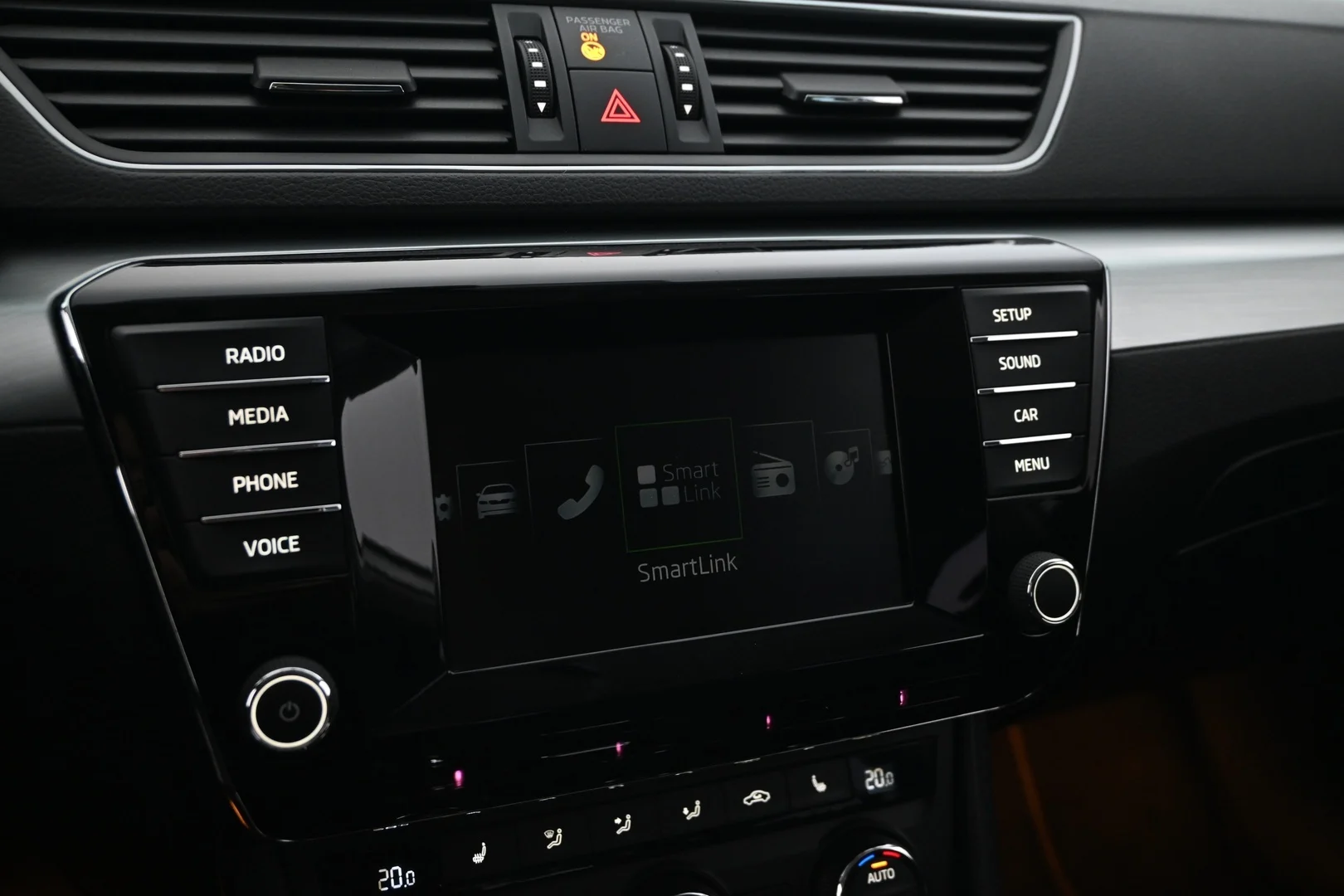 Car Image - 6XZVtdzalnVcU9aAkWDR0P