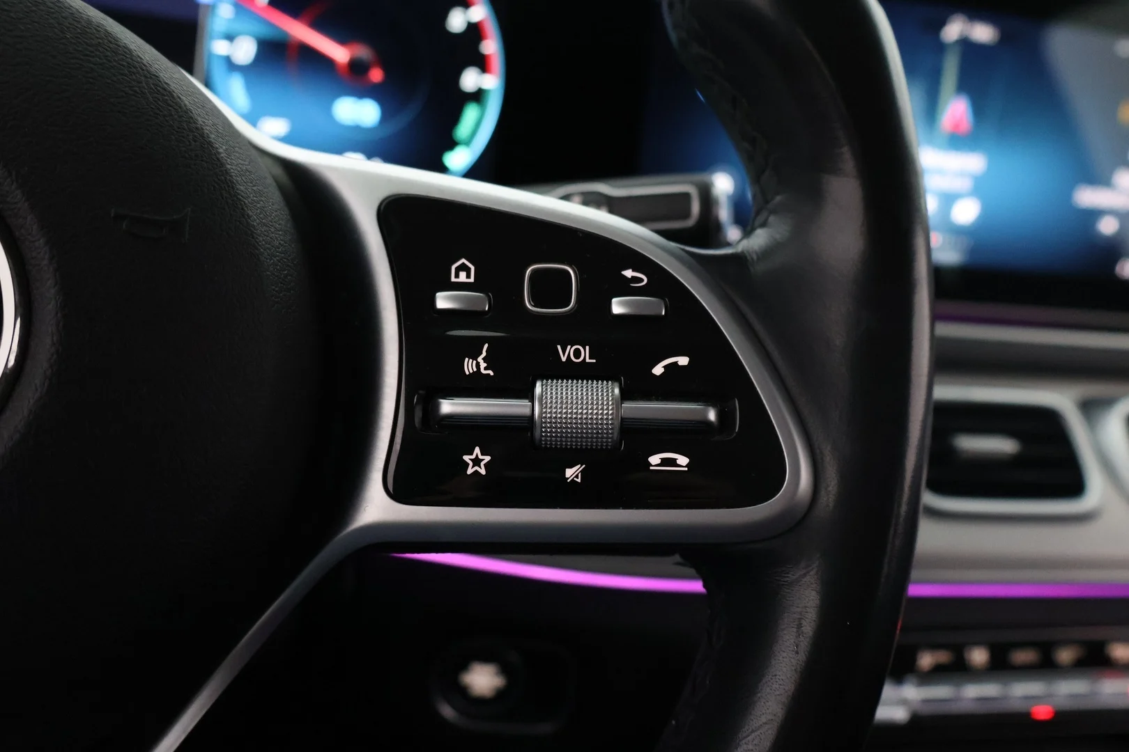 Car Image - 6IfPKWBtpOIJOyttHt3xZy