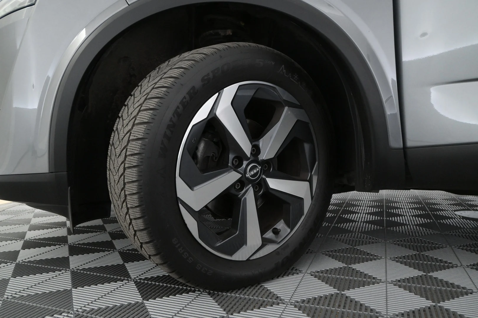 Car Image - 6lwoF4ud9Erh5lqiZNMmNv