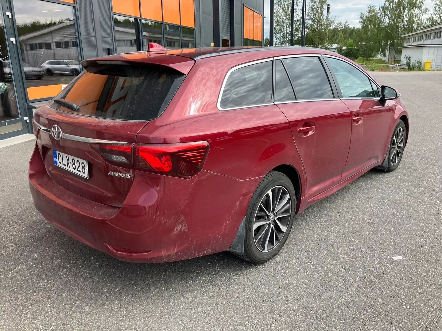 Car Image - 7lLarOU7lfWnGhADxIdasq