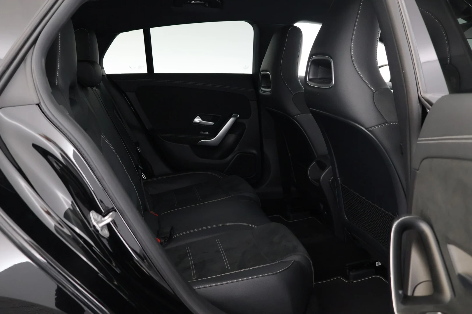 Car Image - 7vDdaeBgGQNoU0sIeI7sam