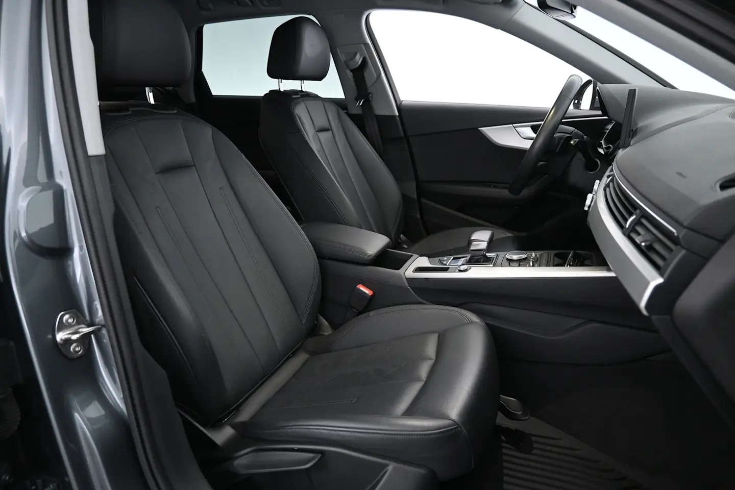Car Image - 2WaFyX8O6GhOCzhRMyAgTa