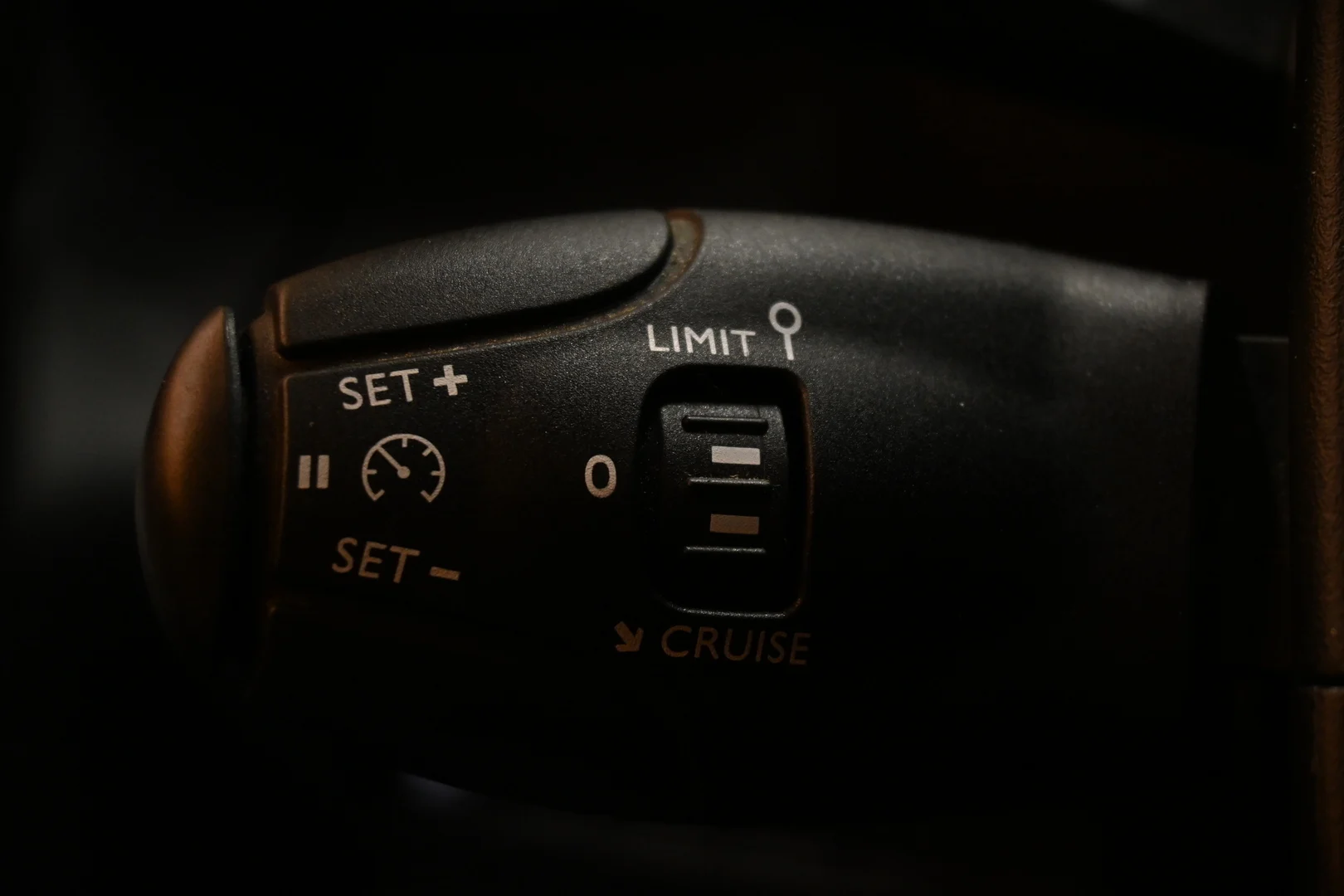 Car Image - 1gWAgmjAxhmsJSMOpKmLRt