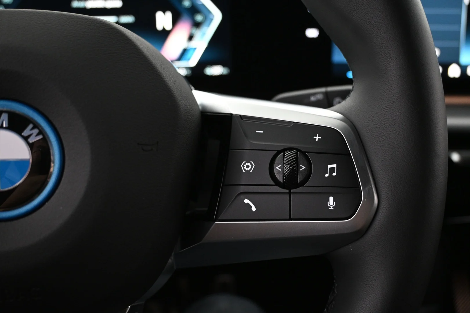 Car Image - 1vyn0kDGOQCxh86MjMuof2