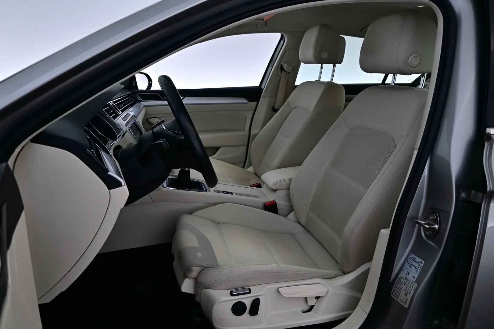 Car Image - 2p2JdEH6wMIfrdssndpD1Y