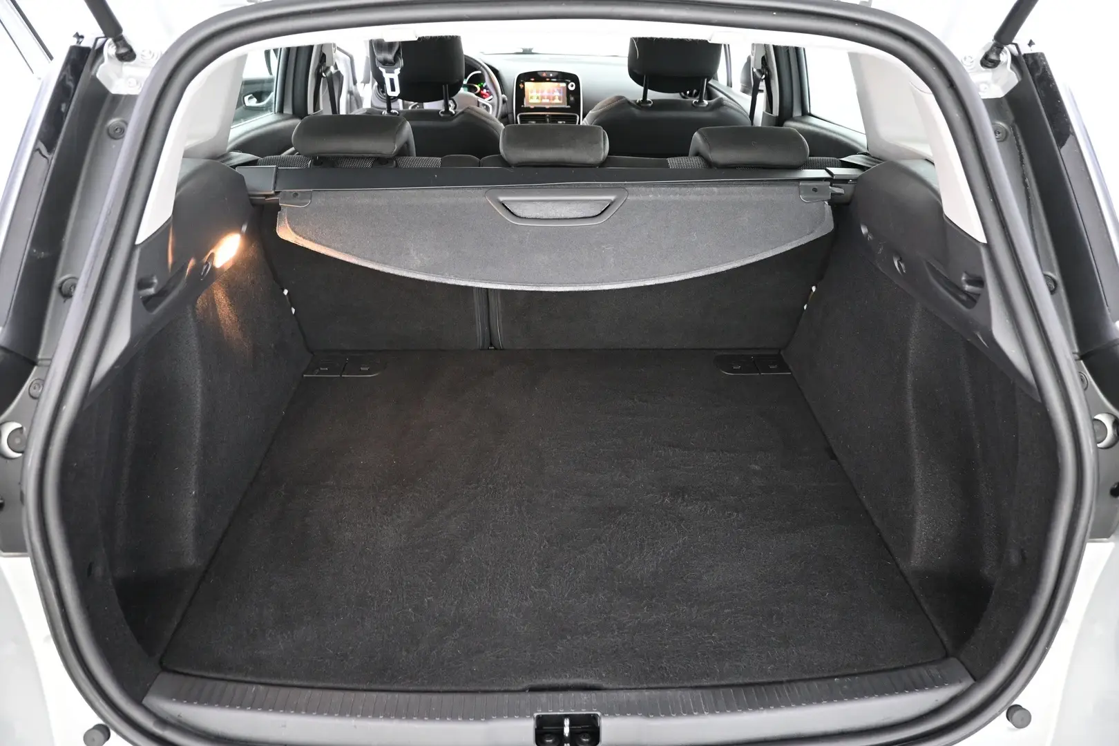 Car Image - 1QkjJbfLRtcMcg94J1Yc5V