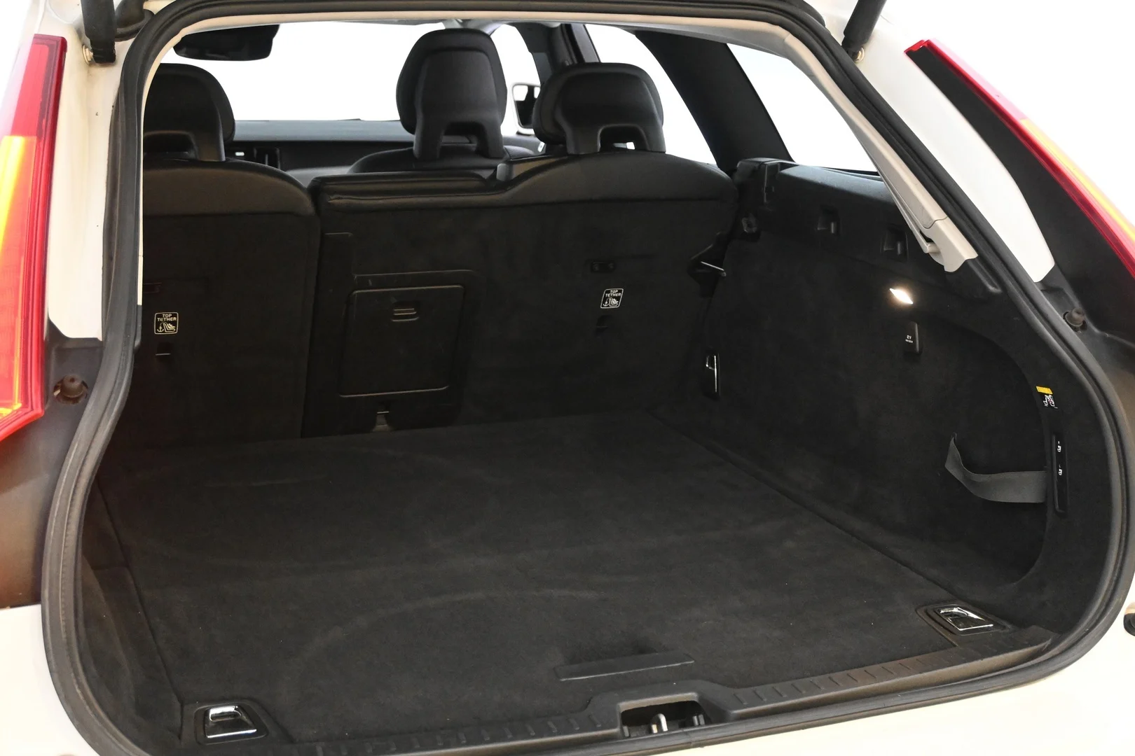 Car Image - 2h5C0H0yoW2ByiSO4k7Rfo