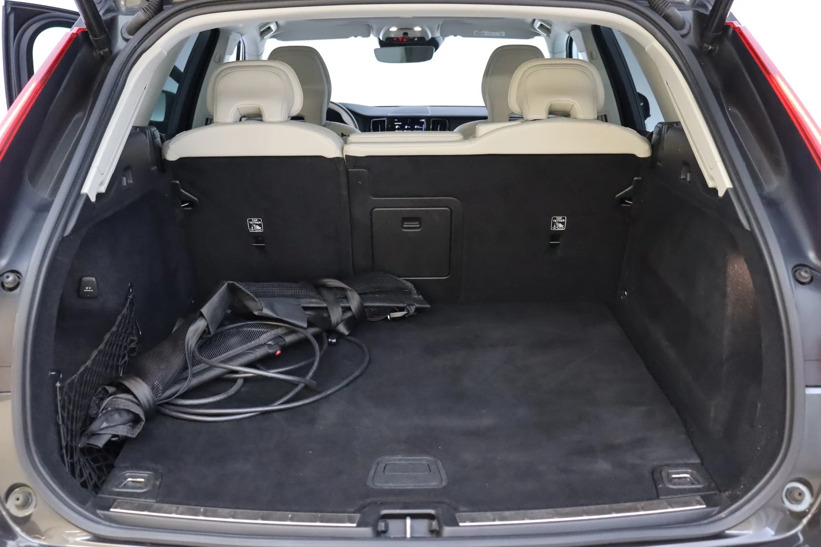 Car Image - 1Wp0aSNQmZnA2mANFwMPl7