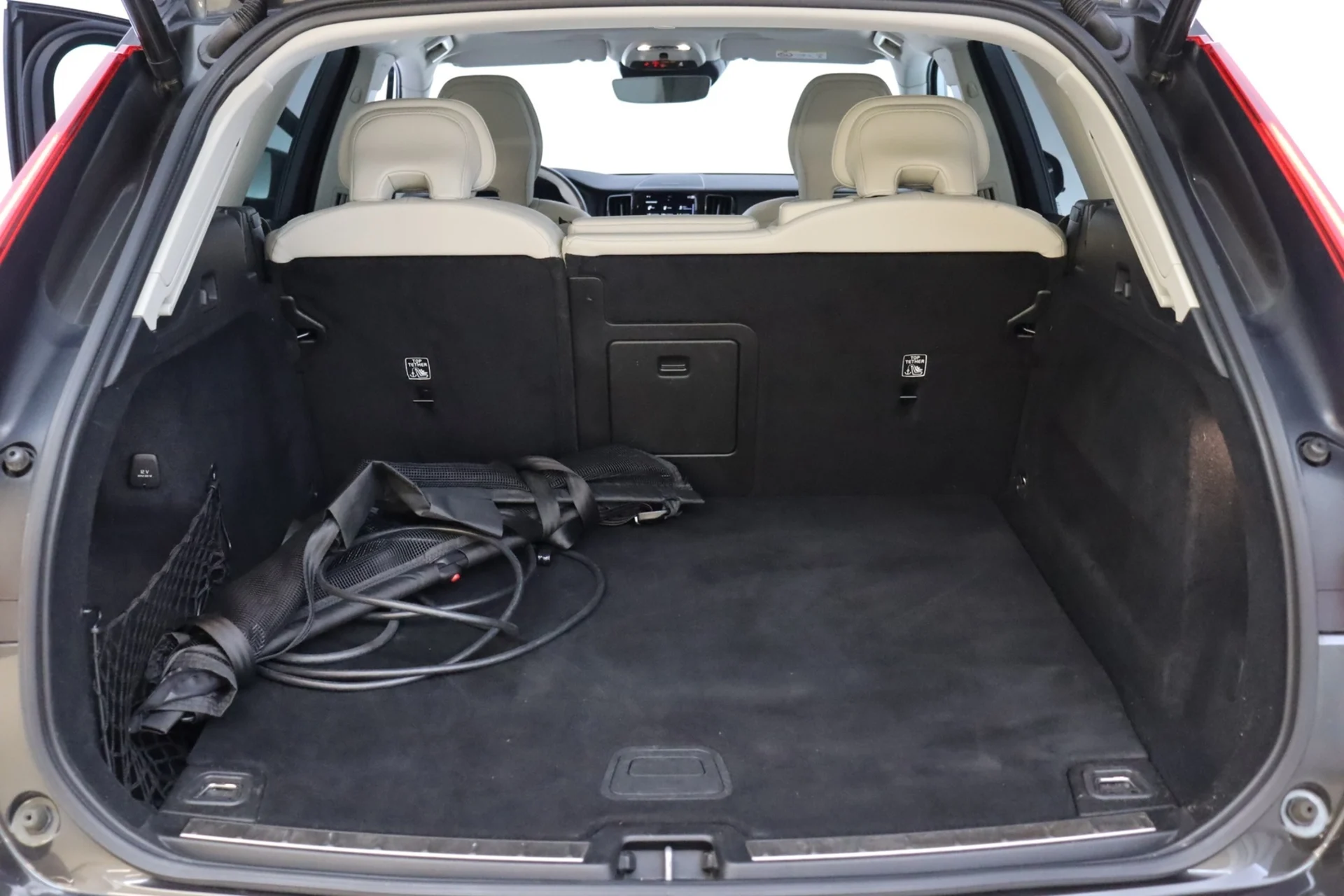 Car Image - 1Wp0aSNQmZnA2mANFwMPl7