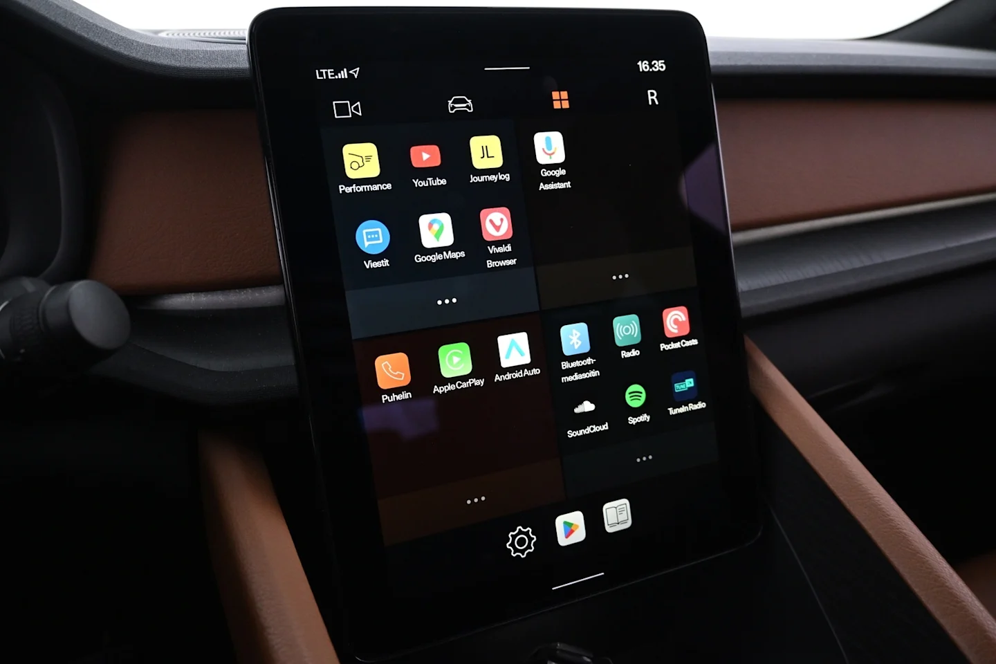 Car Image - 4HduEv3ukAXww3Qkd2JaaC