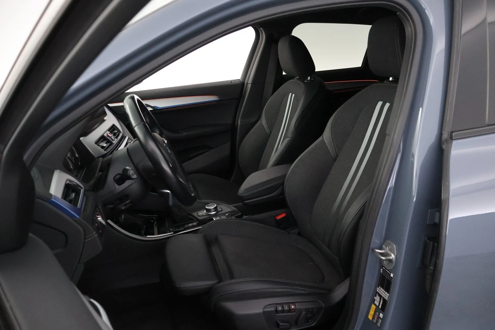 Car Image - 6dHHStFyhSTMvLgzoeQBDR