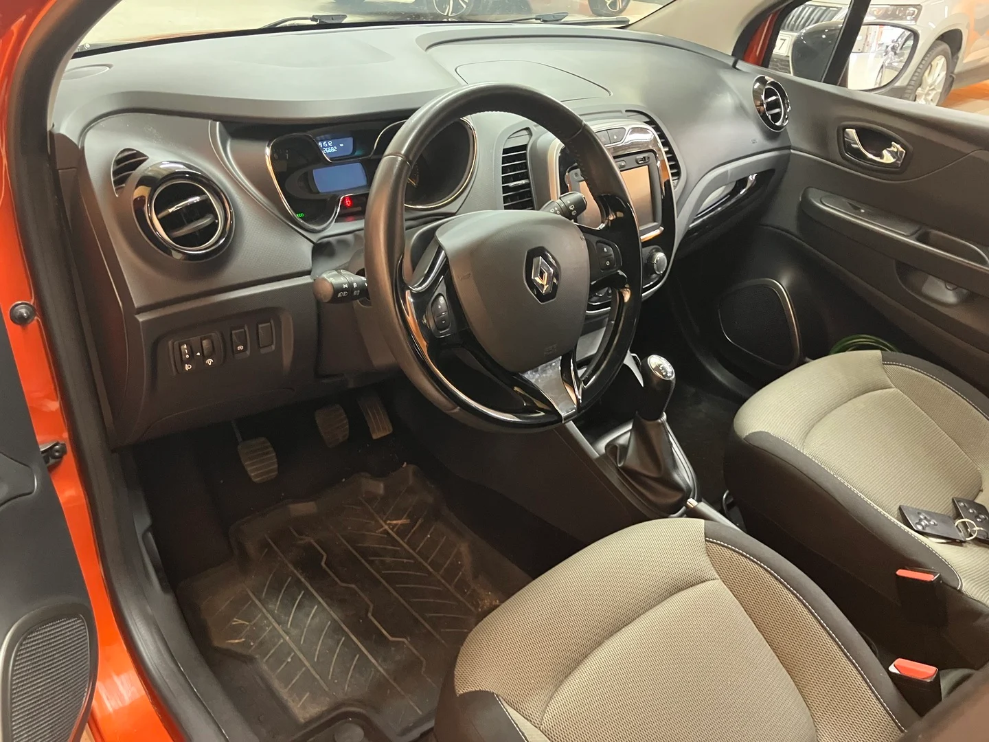 Car Image - dtu7xDUKJrQAdKvGsqy7T