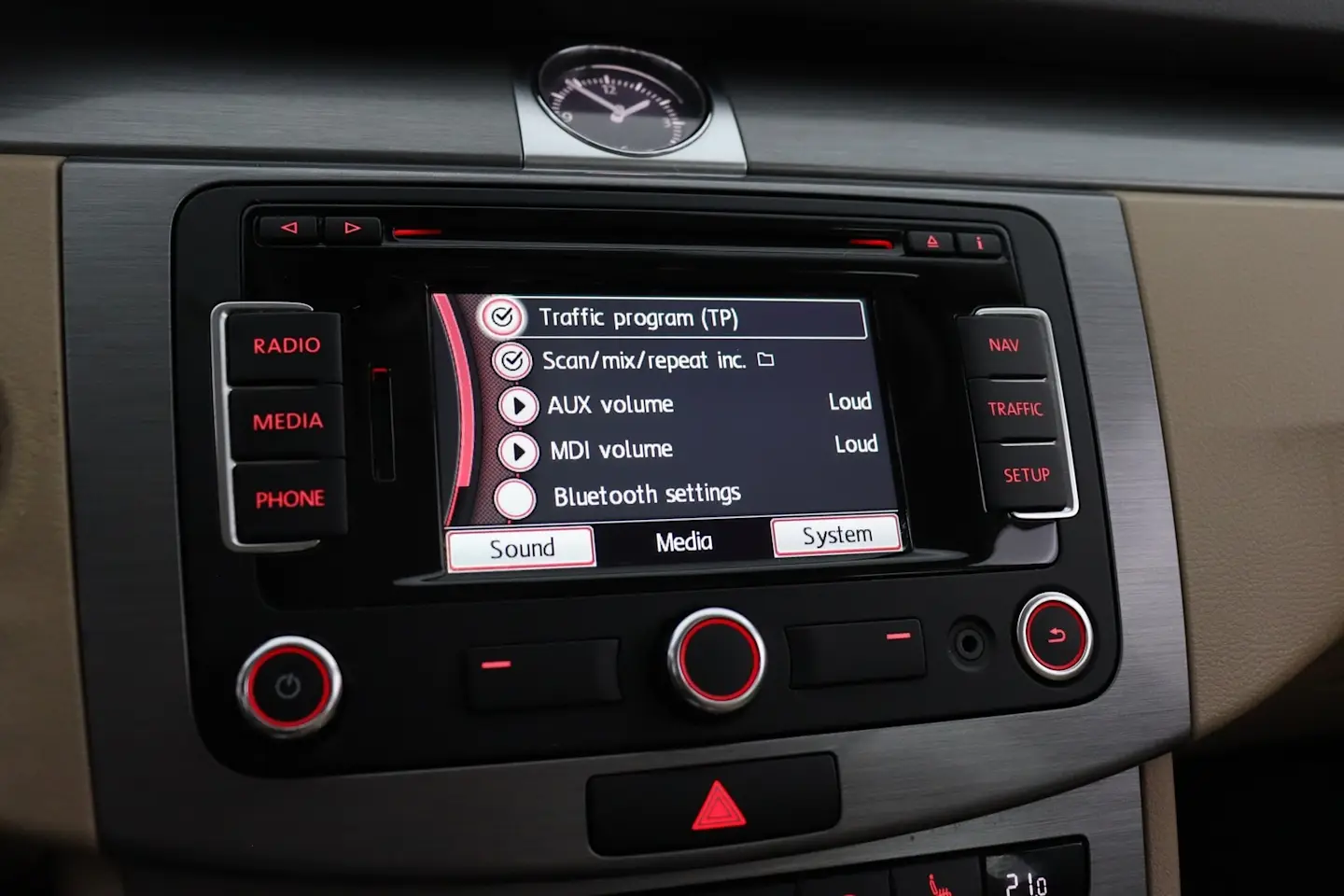 Car Image - 2y7KXgsQRm0F6IZpmLJhQK