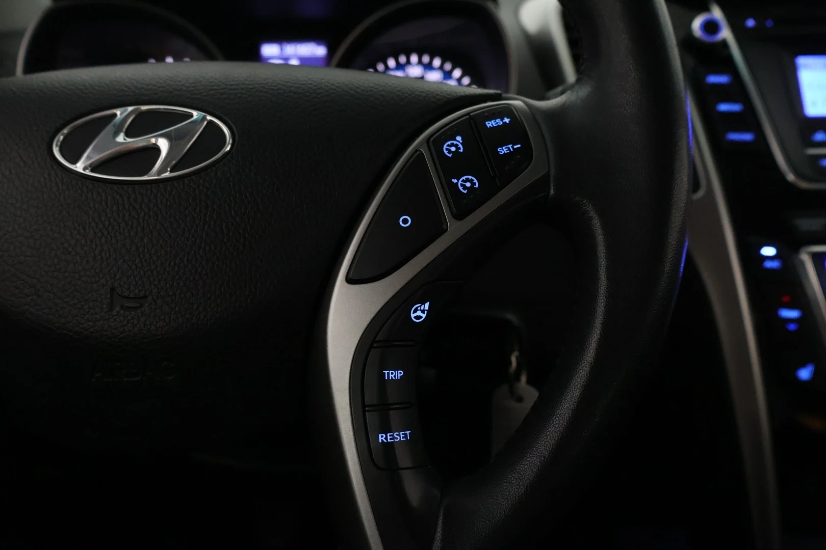 Car Image - 7nQP5HROD8PsPsxJnkqVbs