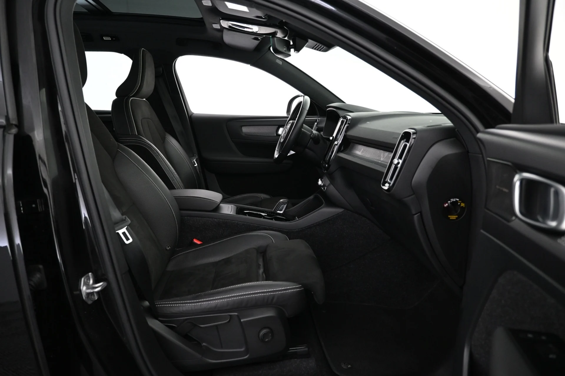 Car Image - 5k54aSriniP4Io4WdBa2lw