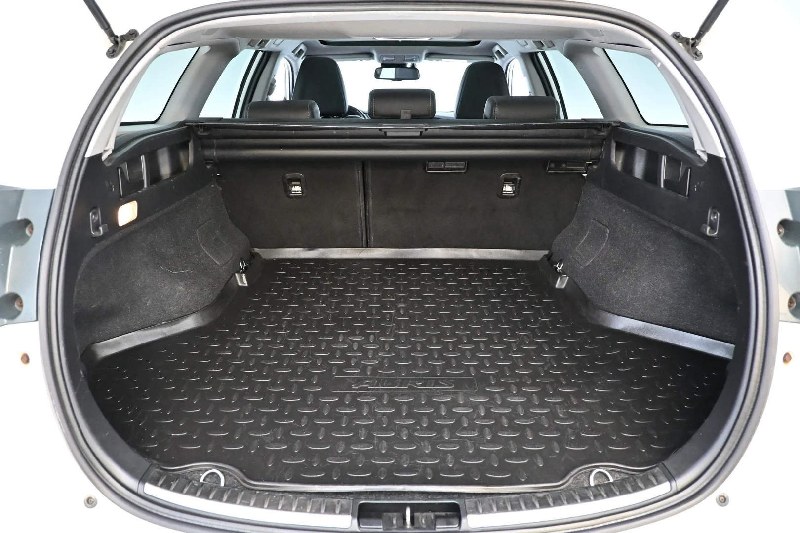 Car Image - 7rS3YzG52WR56eX1d587LI