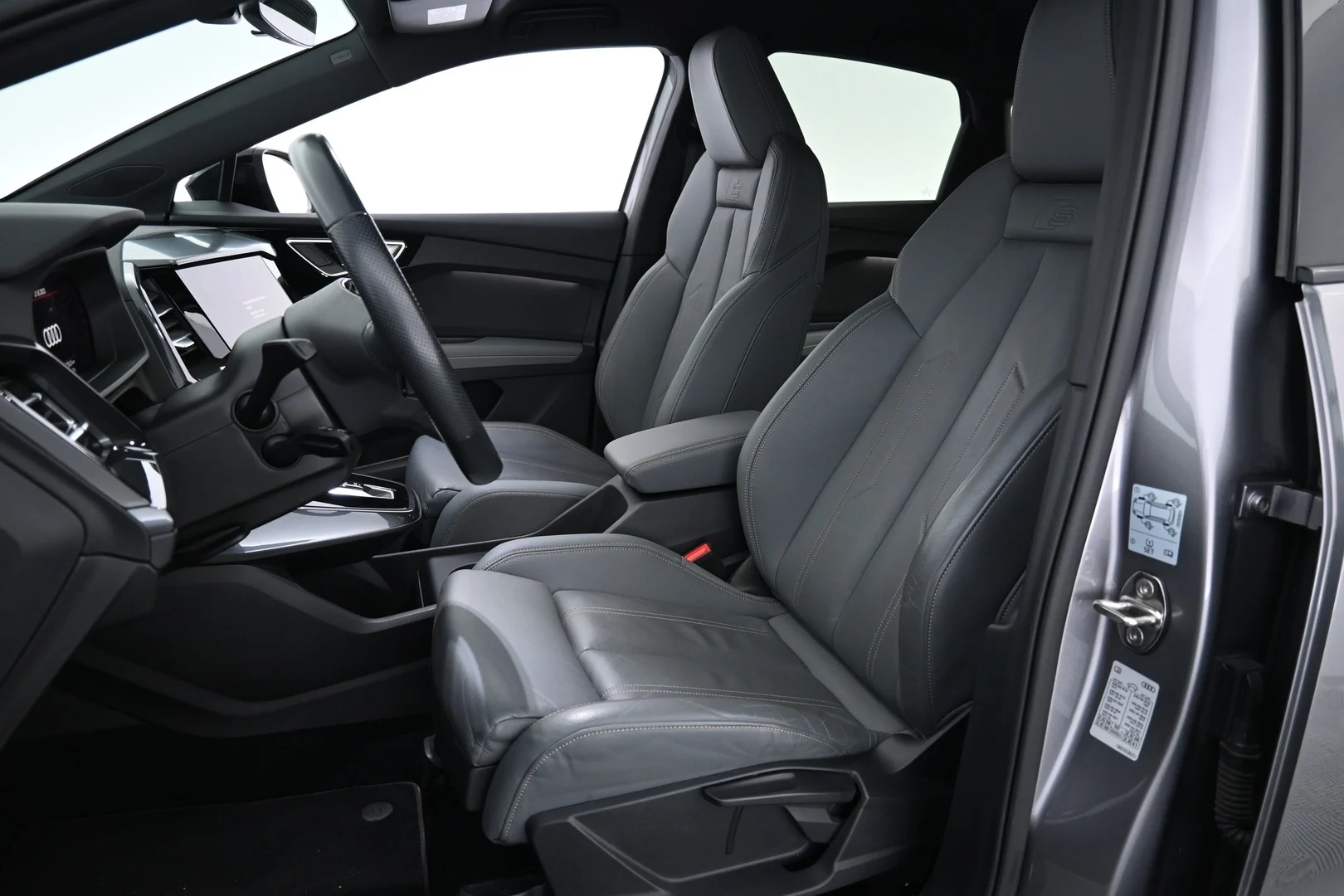 Car Image - 2XYwLy6vQHlbh5JPHyaBIx