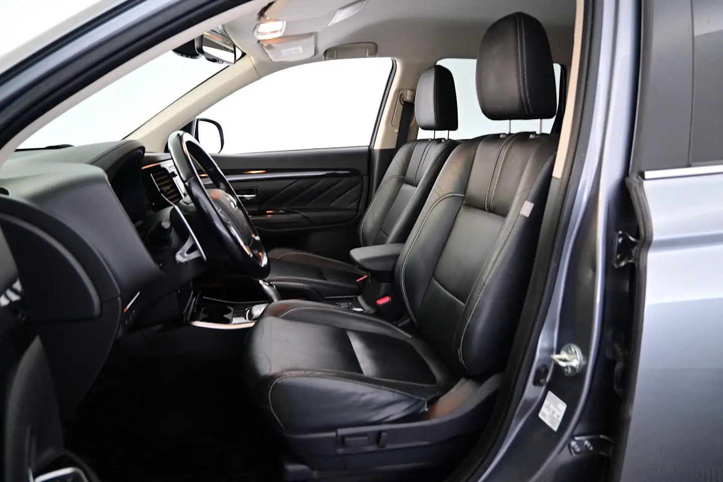 Car Image - 4ldT6d2OtAU2sKyn5iXqvn