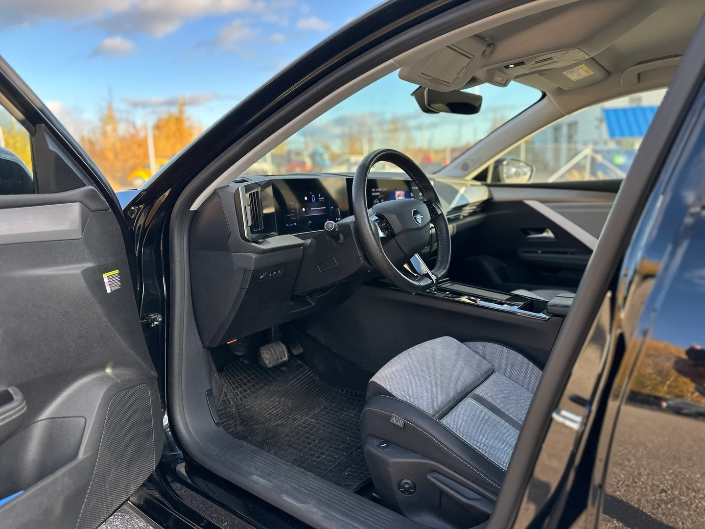 Car Image - 4wXFYbxHfG9iRMS5E3u6wn
