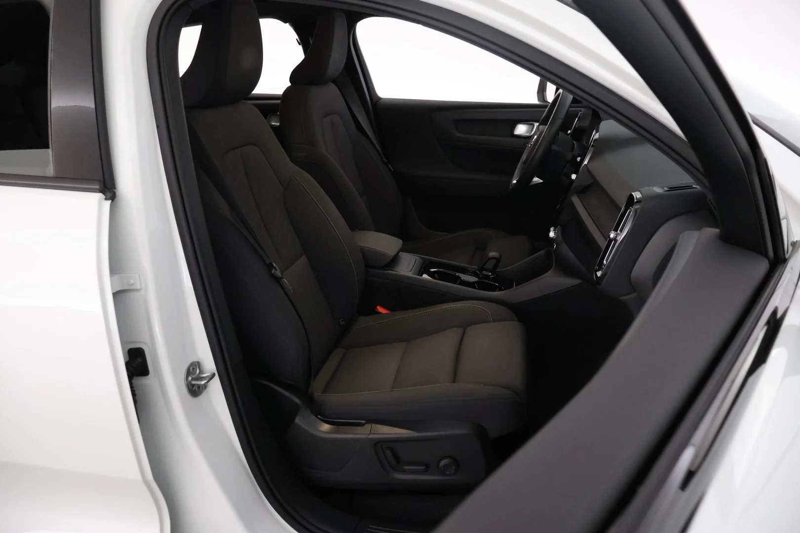 Car Image - 7gXPg5RJQTvD4l8WTf4qZB