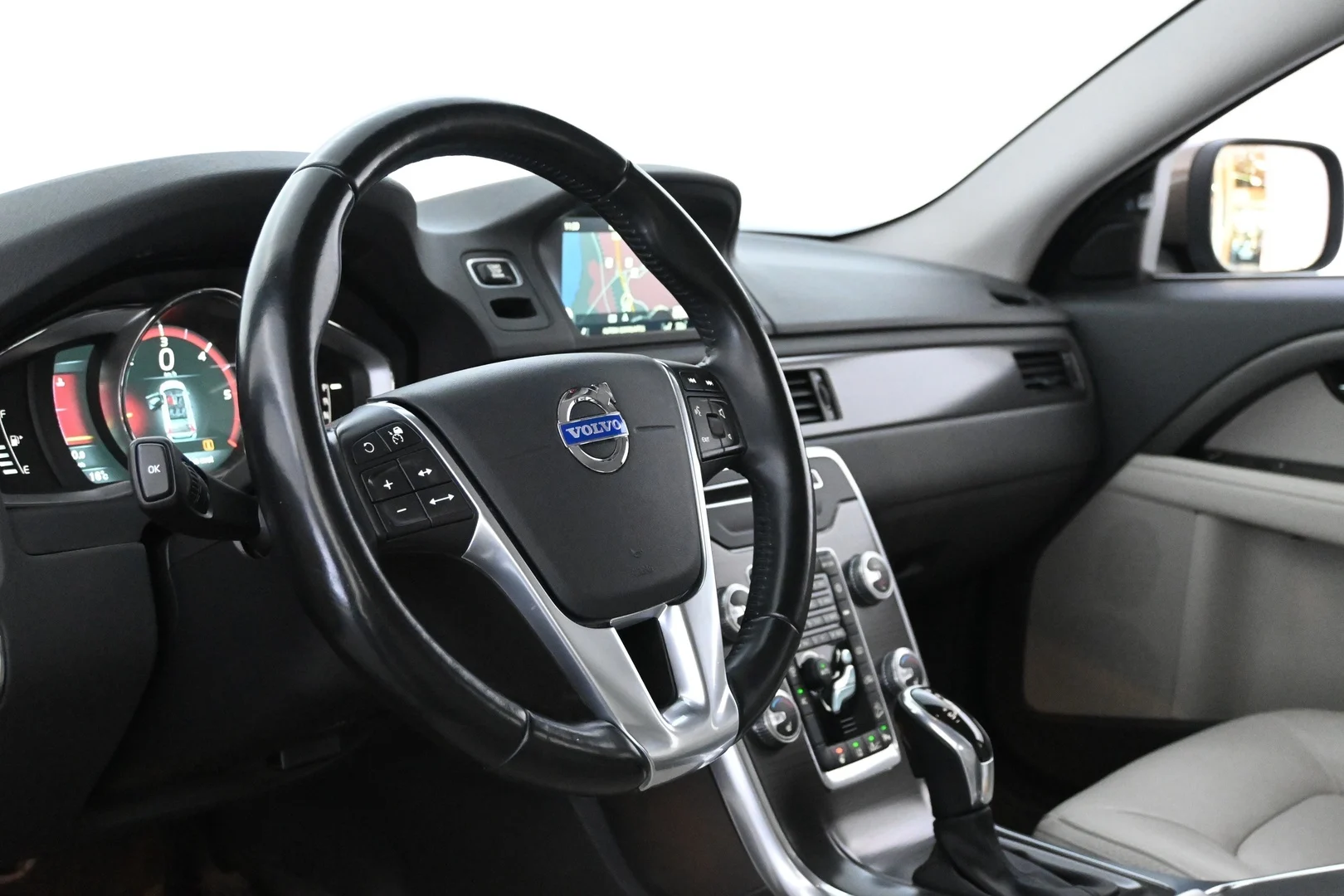 Car Image - 3mNiNTfP2GxawDgCaOcXdj