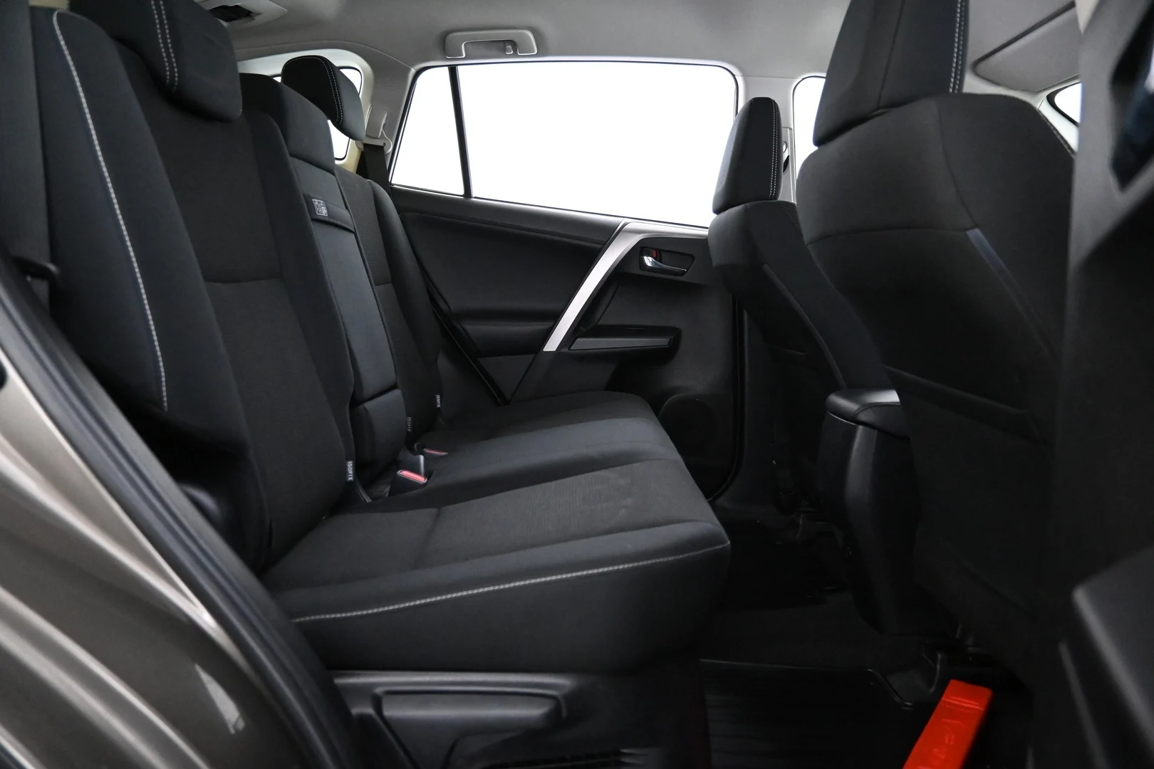 Car Image - RyOYXlLZwPC0aTGEDP7xU