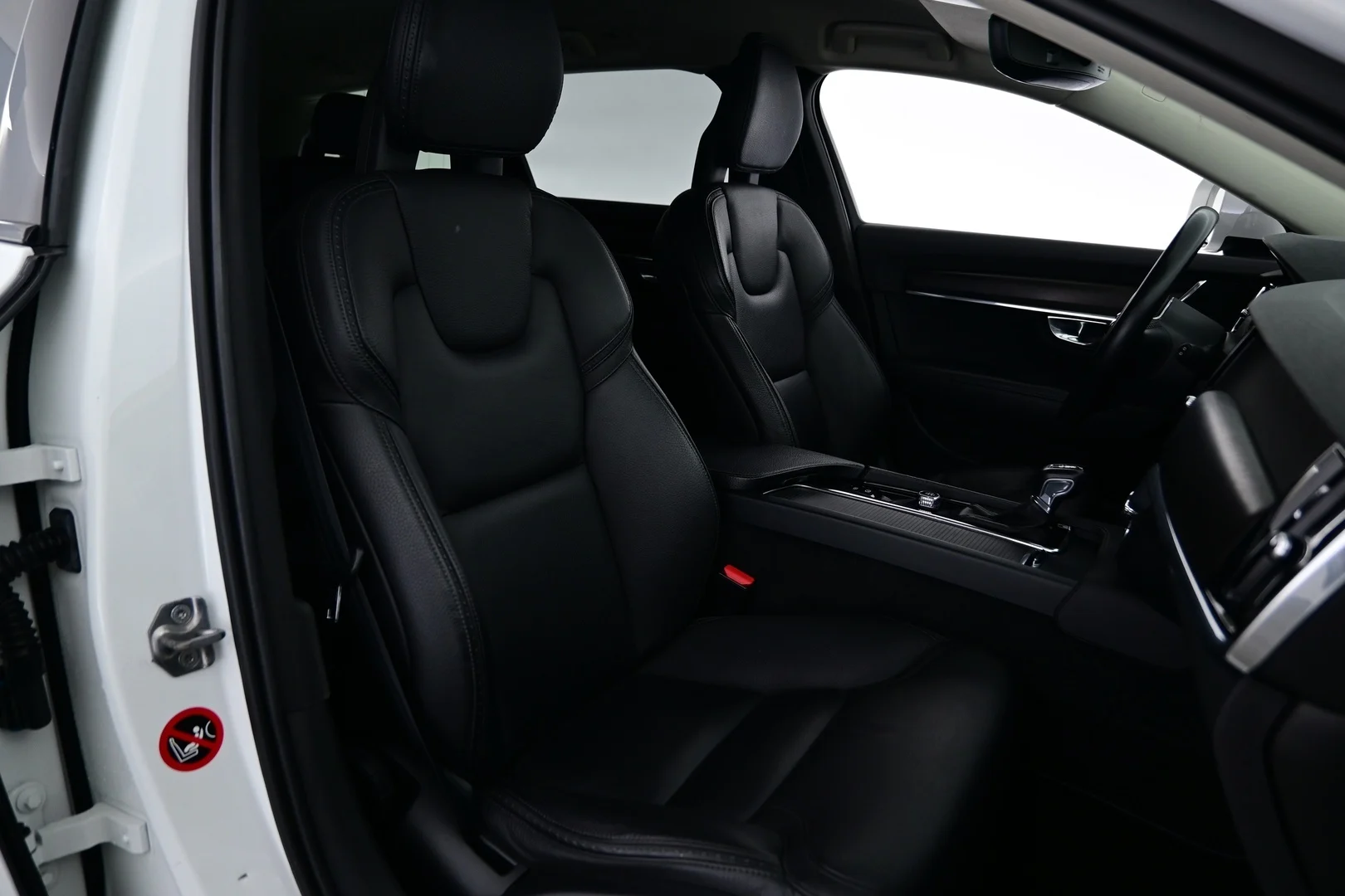 Car Image - 5u6bJp6yb1pSg3GJ7jORlc