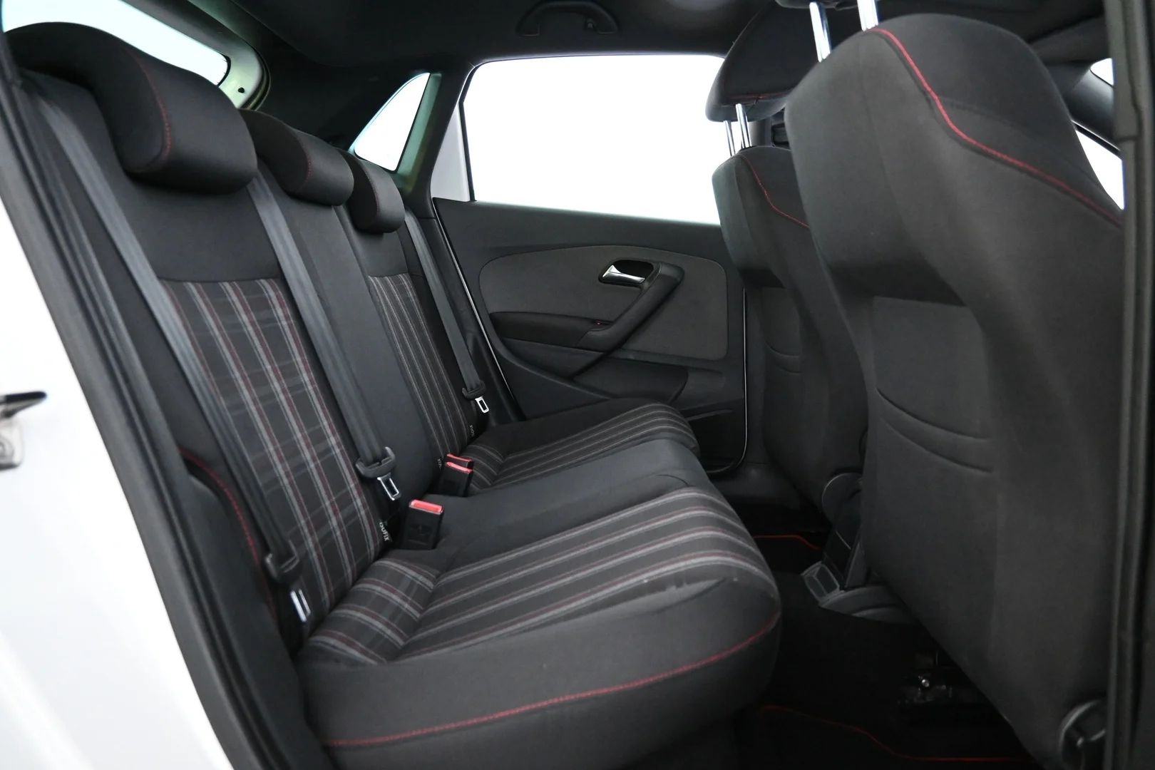 Car Image - 5nGQ3digkYcNo2KCEdI6tr