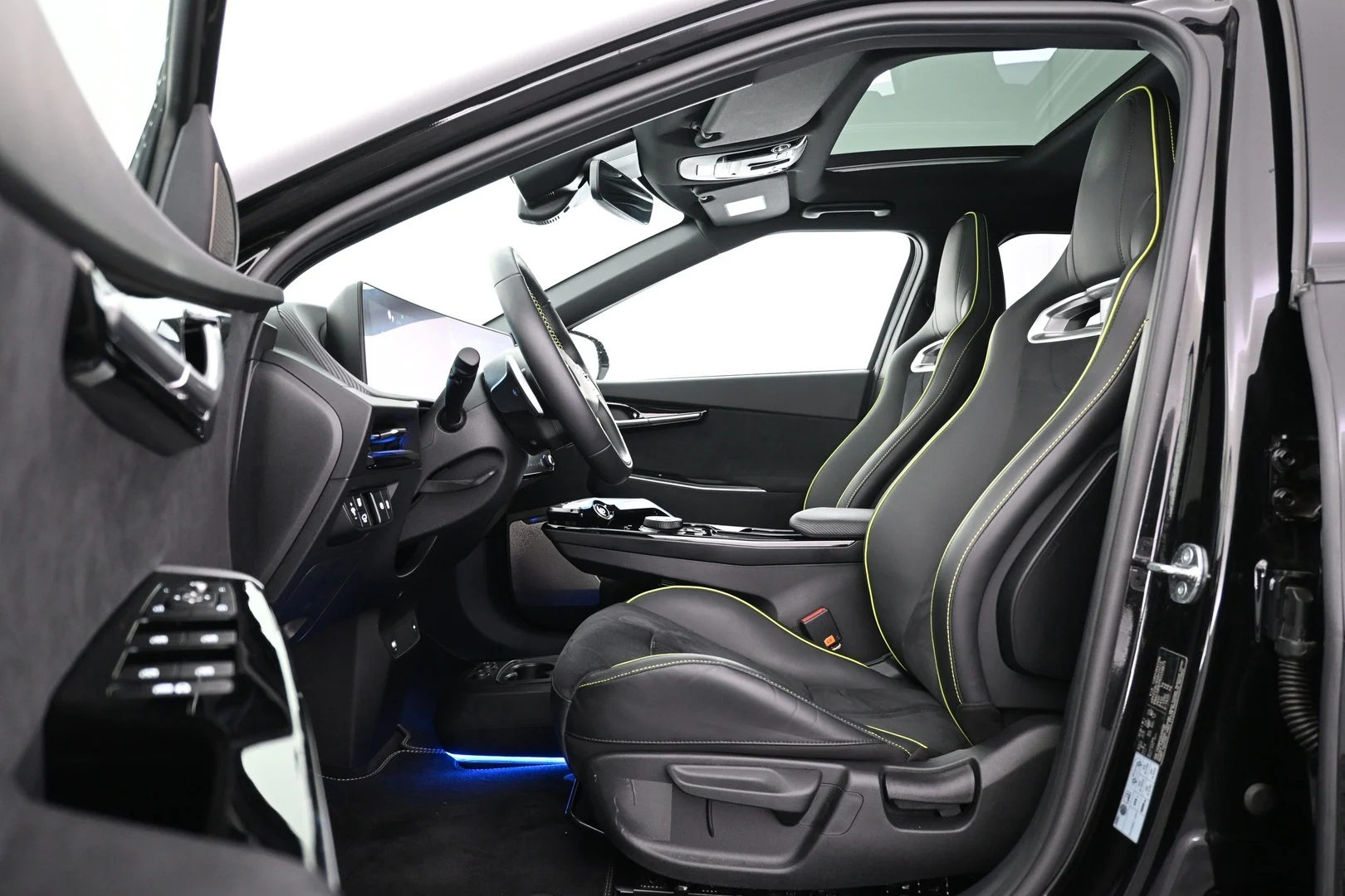 Car Image - RRraQcfYtLAEPiGylvmlW