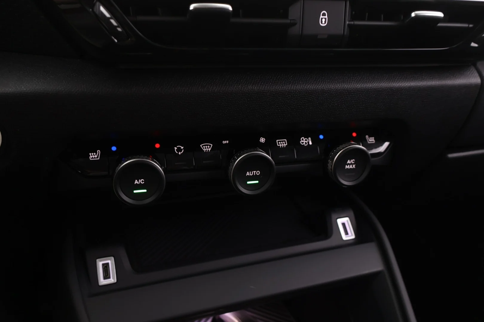 Car Image - qyslY8FfK26qafIB0ri9l