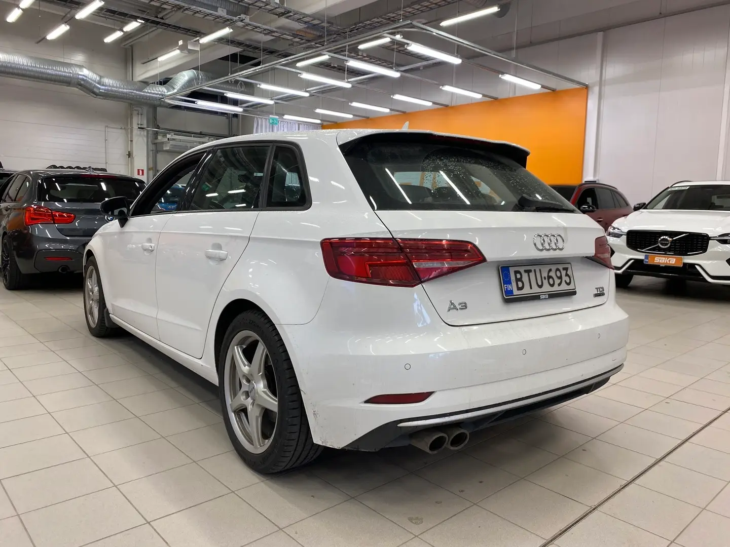 Car Image - 147eS9S4nofgzw5k9M01KX