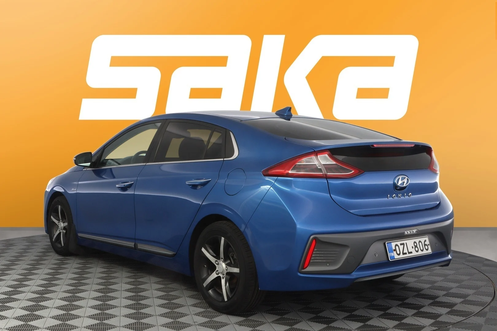 Car Image - 6R7JnstNLaDc9QaJjiTSiQ