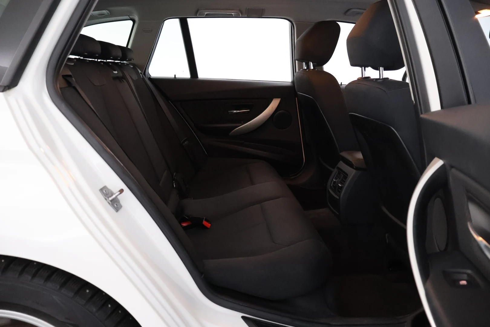 Car Image - 6vo9EWUw19zQ7TCUzhWwiA