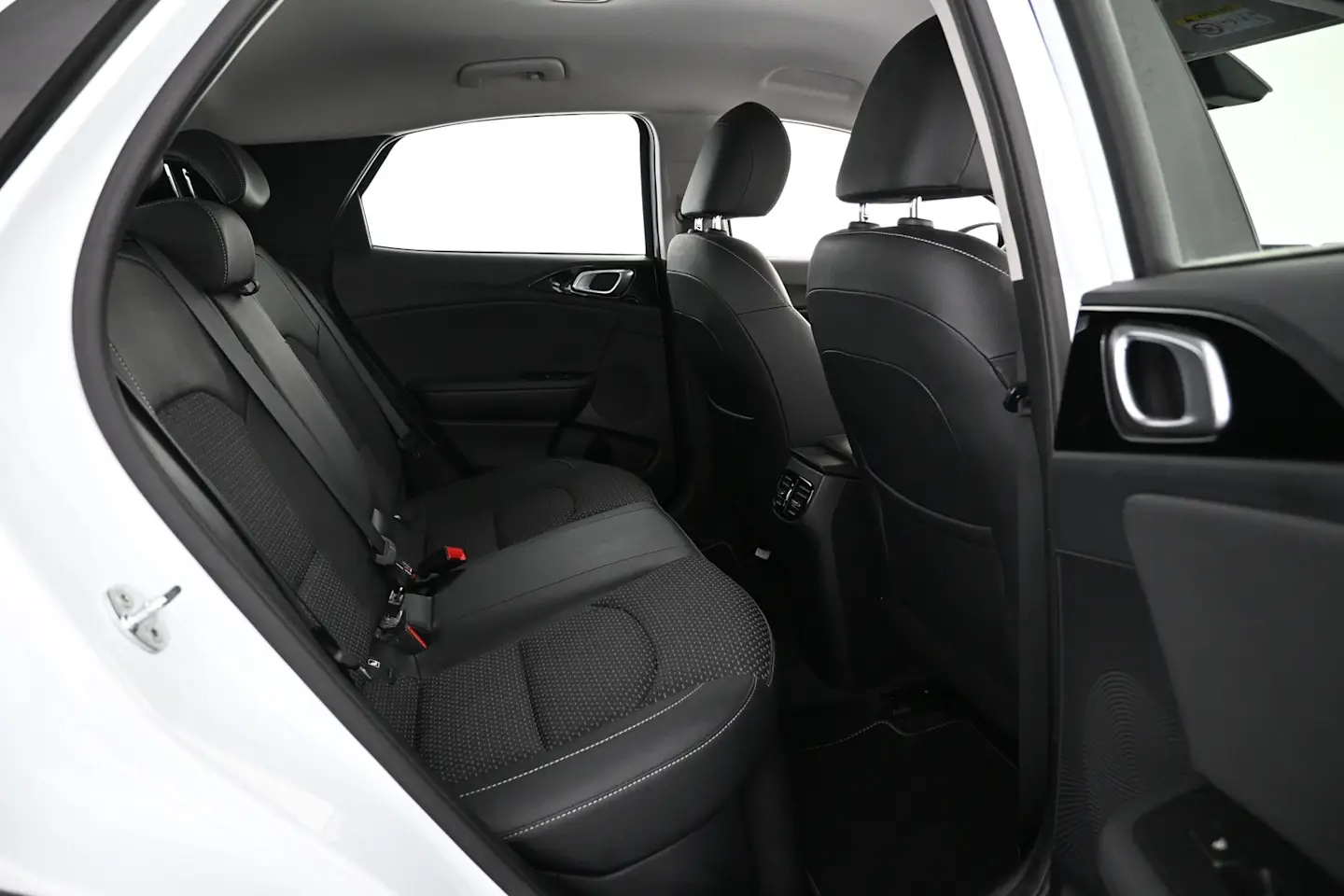Car Image - 676MWXkaZsvQ5gc67kn1b7