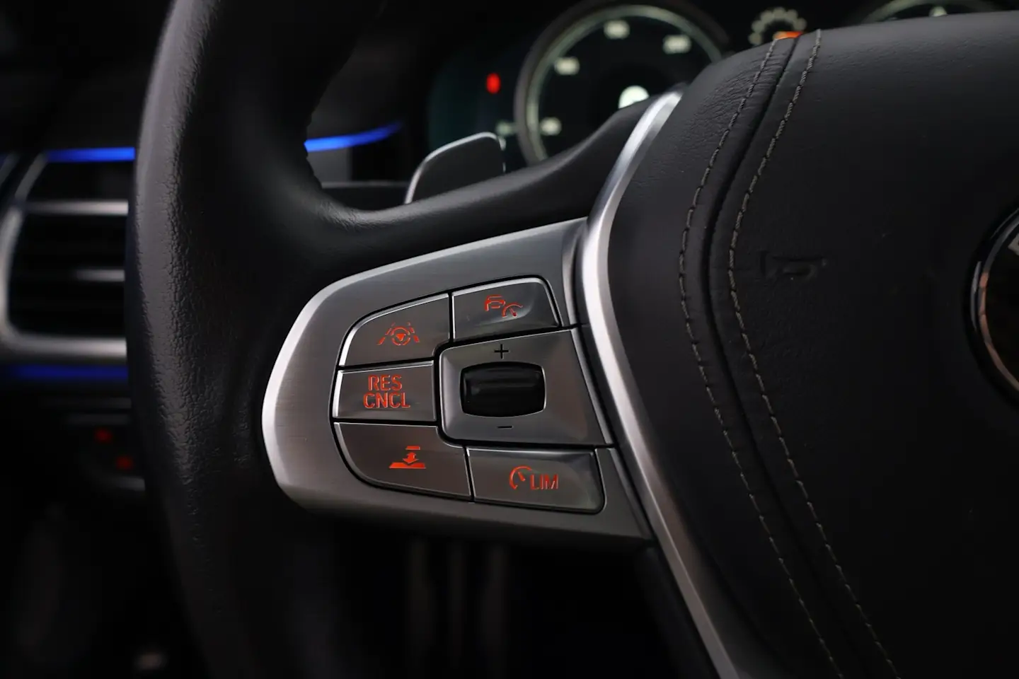 Car Image - 5uvNpdPGJk4B92owCagHs5