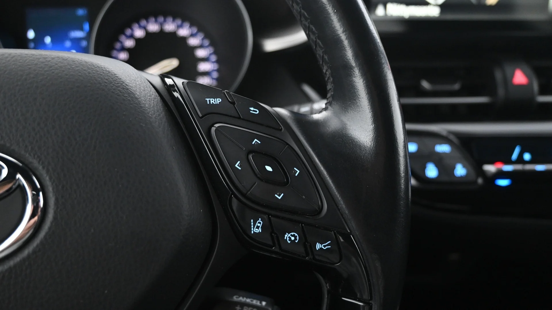 Car Image - 1nfkQYAvaDuLaQWbEmPASC