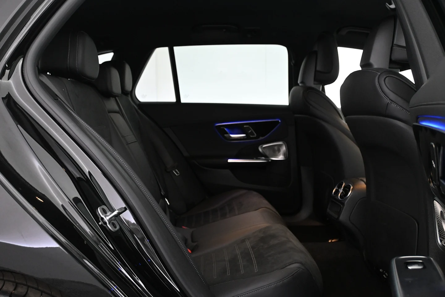 Car Image - 3DtINH4wTjwYzT19qT2pGX