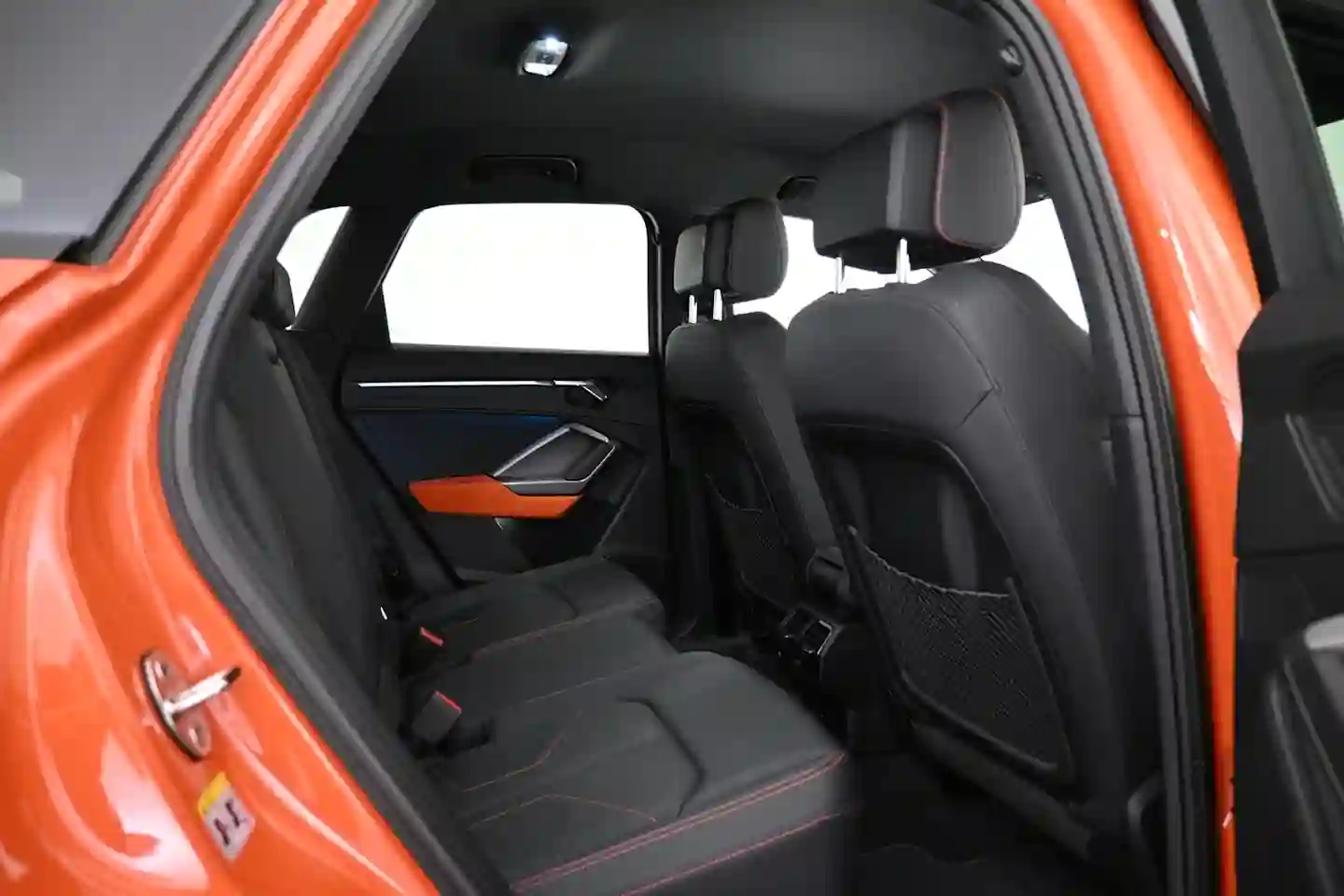 Car Image - 68qEeZCBZiRZGbkGbIuMeJ