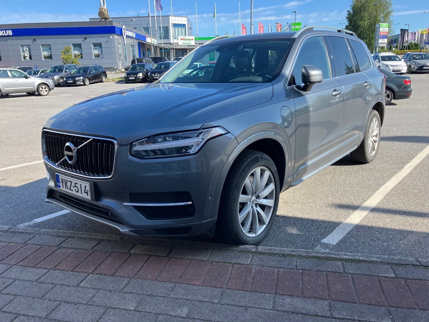 Car Image - 5WQtUUS9kEc75rexwHaIZw