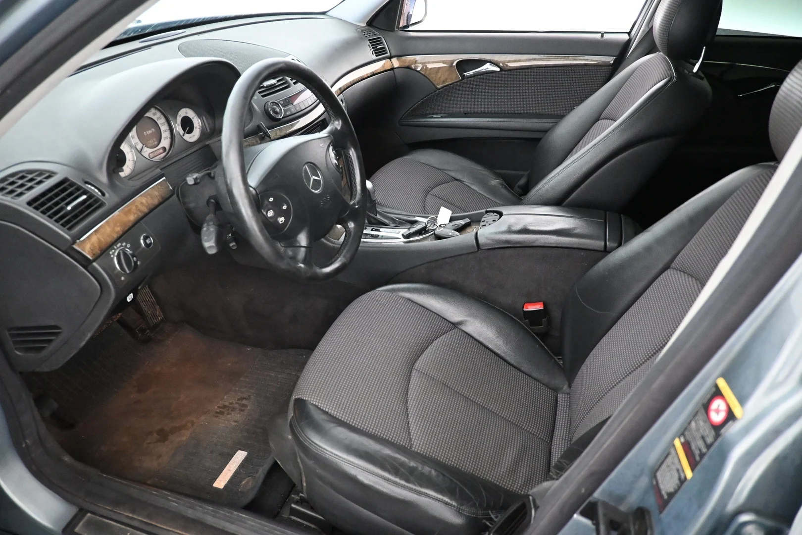 Car Image - 3xfbozqnKlU0rprmJzFORn