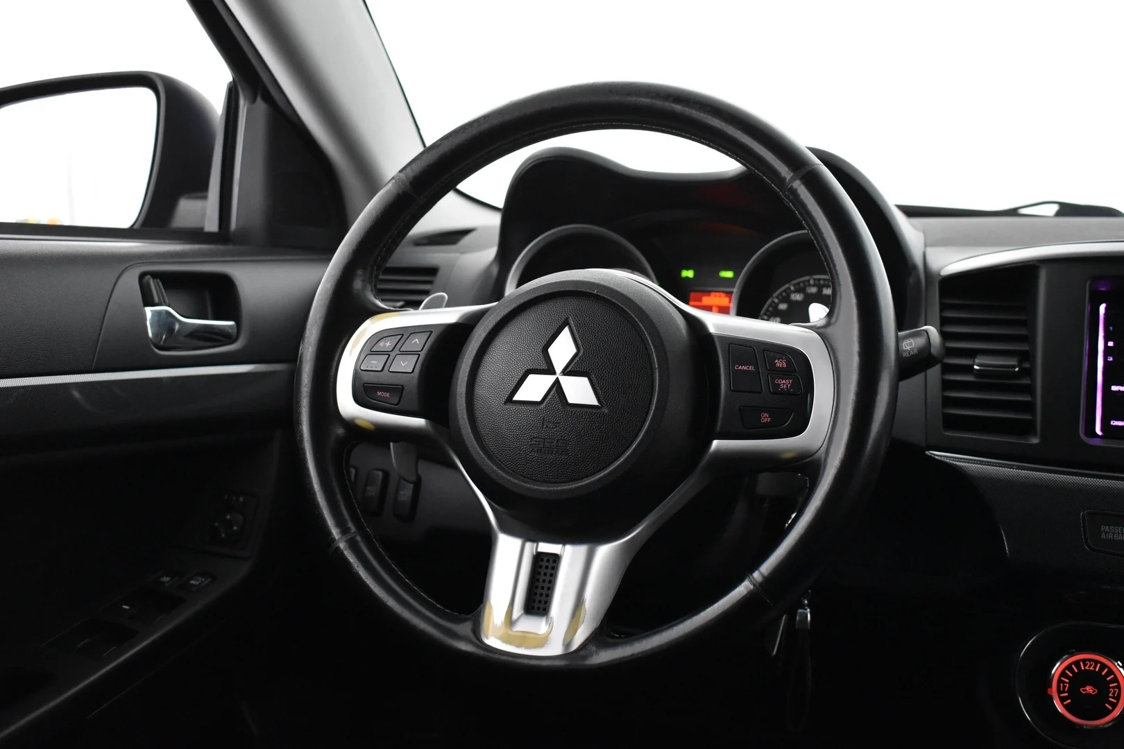 Car Image - 52yhIND9qeETNPdOHi18UY